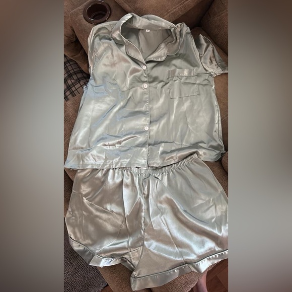 NEW! Satin pajama set-XL - Picture 3 of 3